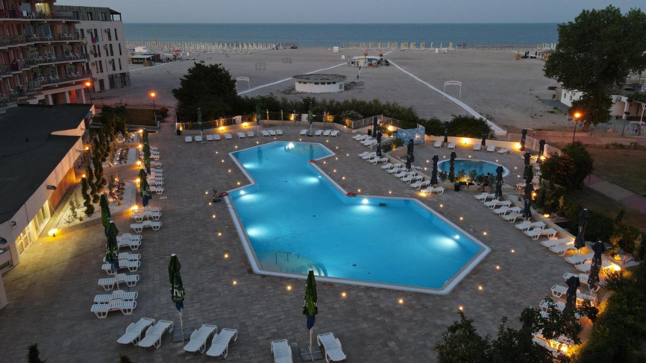 Hotel Amiral Mamaia Exterior foto