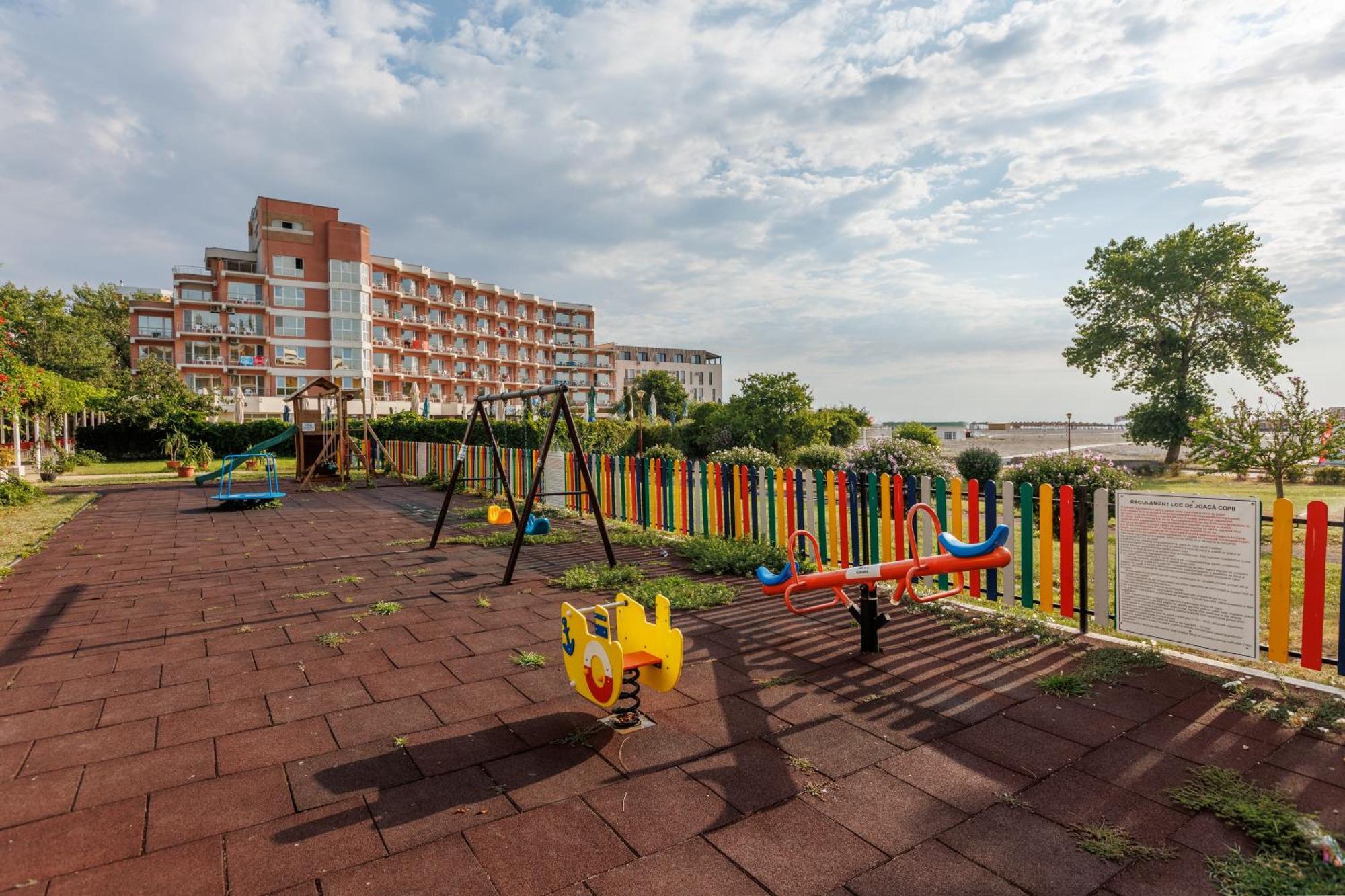 Hotel Amiral Mamaia Exterior foto