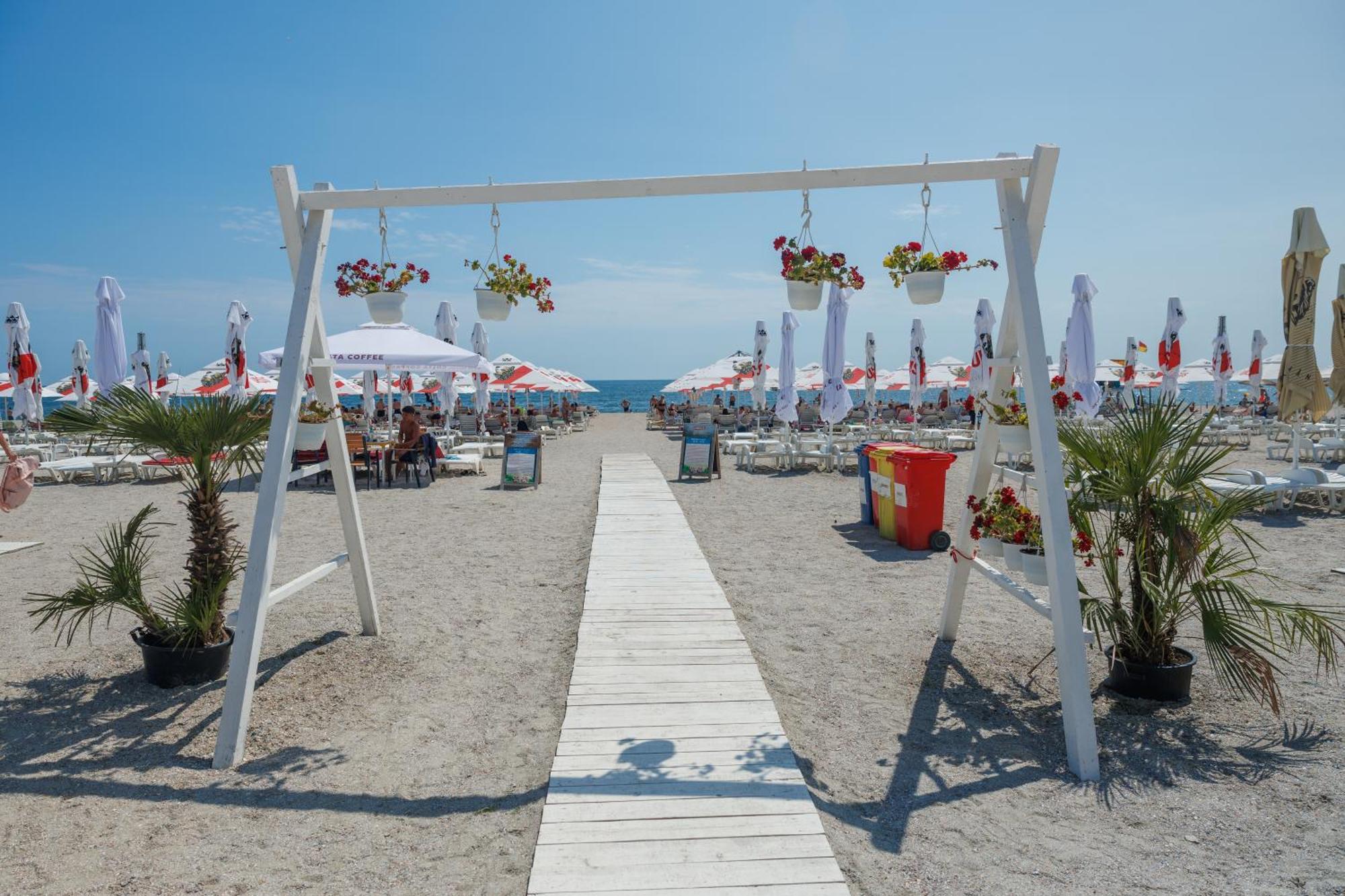 Hotel Amiral Mamaia Exterior foto